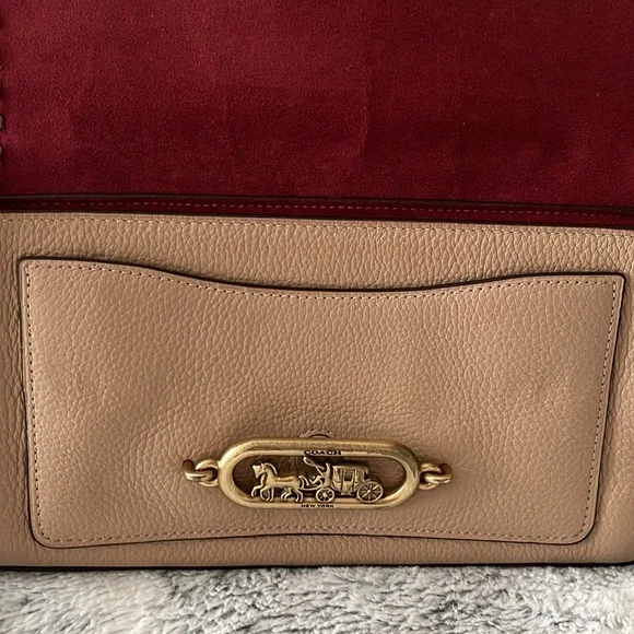 Coach Beige Leather Shoulder Bag with Gold Accents - Picture 7 of 15